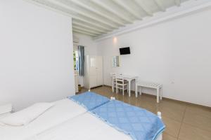 Double Room with Garden View room in Mykonos Vouniotis Rooms