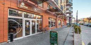 Brand new apartment. Parking spot included!