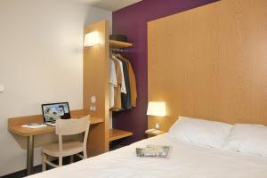 Hotels B&B HOTEL Lyon Caluire Cite Internationale : Chambre Double - Accessible aux Personnes à Mobilité Réduite - Non-Fumeurs - Non remboursable