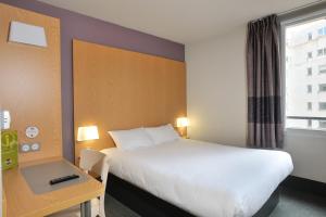 Hotels B&B HOTEL Lyon Caluire Cite Internationale : Chambre Double - Accessible aux Personnes à Mobilité Réduite - Non-Fumeurs - Non remboursable