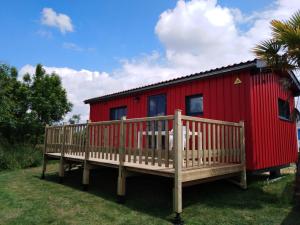 Campings Camping du Lac de Saujon : photos des chambres