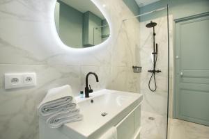 Appartements Apartment Champ de Mars - Tour Eiffel by Studio prestige : photos des chambres