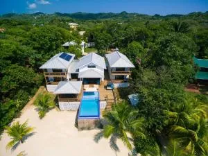 Vivaro Roatan Beachfront - Gibson Bight
