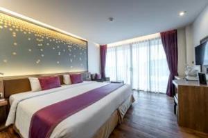 The Beach Heights Resort SHA Plus