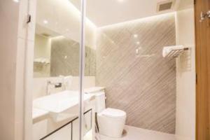 The Crystal Hotel Buriram - formerly X2 Vibe Buriram