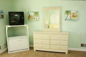 Holiday Home room in Family Vacation with great Ocean Views 3 BRs 2 Baths NCOIW