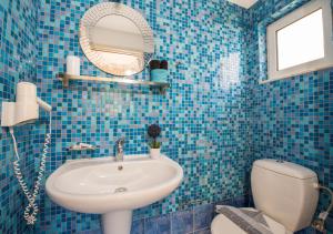 Gianthea Studios and Apt