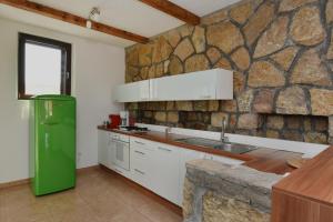 Dreamtime Villa Ariel with Pool and Beach Access