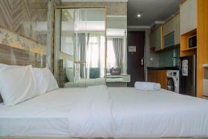 Tranquil Studio Apartment at Menteng Park By Travelio