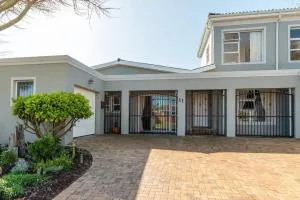 Fever Tree Place - Melkbosstrand