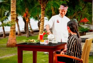 Puri Saron Hotel Baruna Beach Lovina