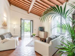 Holiday Home Villa Lavinia by Interhome
