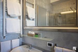 Comfort Triple Room room in Admiral Hotel