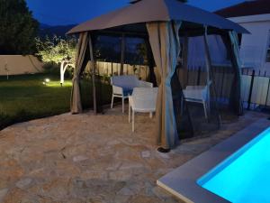 Villa MATER - luxuriously equipped villa with a 15m long swimming pool