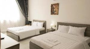 White Diamond Airport Hotel