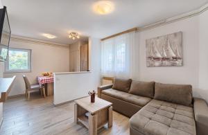 Apartmani MARINA 