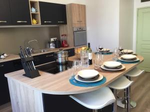 Sejours chez l'habitant La taniere du Corsaire -16 Pers : photos des chambres
