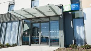 Holiday Inn Express Aberdeen Airport by IHG