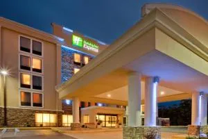 Holiday Inn Express Wilkes Barre East by IHG - قرية بير كريك
