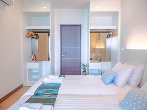 Brilliant Condo Pool View+Night Barzaa(83 sqm)