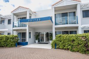 Marina Hotel