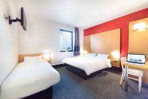 Hotels B&B HOTEL Colmar Expo : Chambre Triple