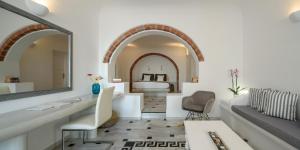Pegasus Suites & Spa Santorini Greece