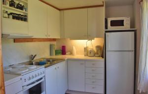 1 Bedroom Amazing Studio In Löttorp