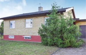 Gorgeous Home In Hästveda With Kitchen