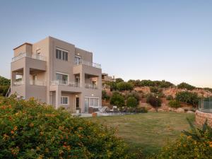 Anemolia Seaview Villa, with private Pool & Garden! Rethymno Greece