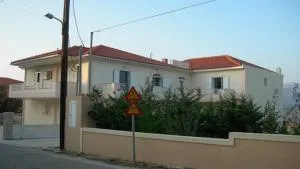 Theasis House - Khelmáta