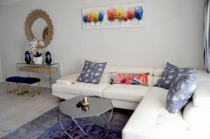 The Blyde - Posh Living