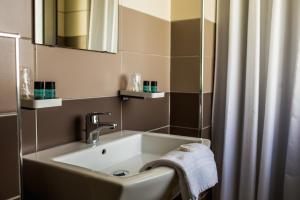 Hotels Hotel Gascogne : photos des chambres