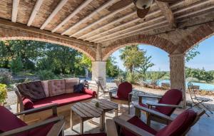 Villa zu den Drei Eichen-Barat