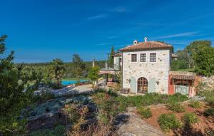 Villa with Private Pool in Paradise - Barat 