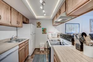 Mountainside 229E Condo