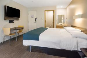 Motel 6-Saanichton, BC - Victoria Airport