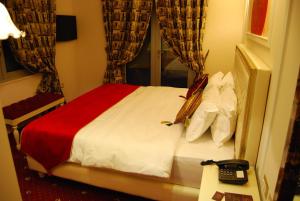 2 KITARRAT Boutique Hotel & SPA