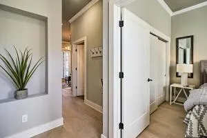 Downtown Modern Luxury - Great location - Rossville