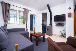 El Boticari by Aguilarent