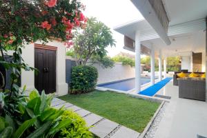 Heliconia Villa