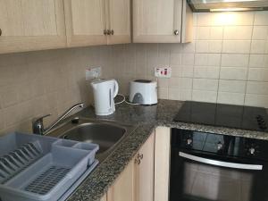 Poolside 2 bedroom apt, Paphos Riviera, Universal area