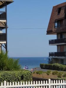 Appartements L'Appt luxe terrasse vue mer - Villa St Laurent - SARL Les Petites Baleines : photos des chambres