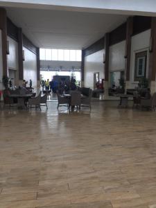 TAGAYTAY WIND CONDO, 4pax,3BEDS,FF,AC WIFI