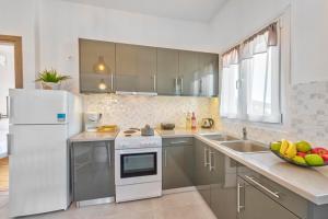 Oceania House with sea view Syros Greece