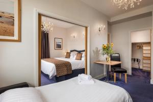 Family Room with Sea View room in Atlantic Hotel Newquay