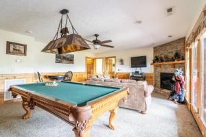 Closer to Home by Venture Smoky Mountains