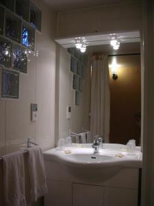Hotels Hostellerie Le Mirabeau : Chambre Double