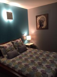 Maisons de vacances SETE maison de ville avec jardin clos : Maison 2 Chambres