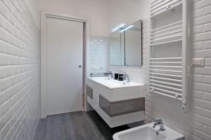 Guardabassi Collection - Vatican White by Varental